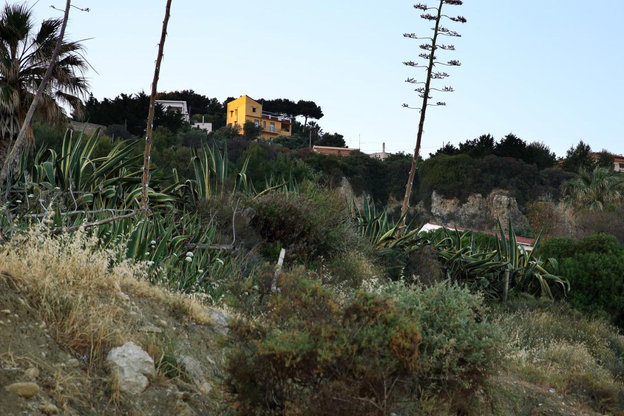 Villa Yellow House Licata Exteriér fotografie